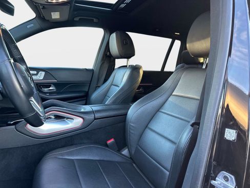 Used 2021 Mercedes-Benz GLS 450 4MATIC image 22