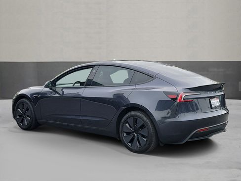 Used 2025 Tesla Model 3 Long Range RWD image 4