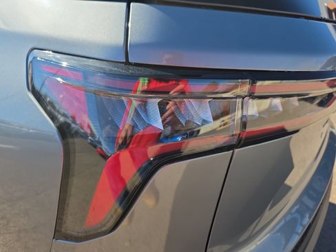 New 2026 Chevrolet Equinox LT w/ Convenience Package II image 16