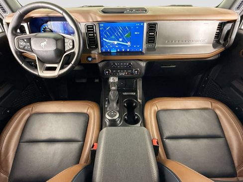 Used 2024 Ford Bronco Outer Banks AWD/4WD image 9
