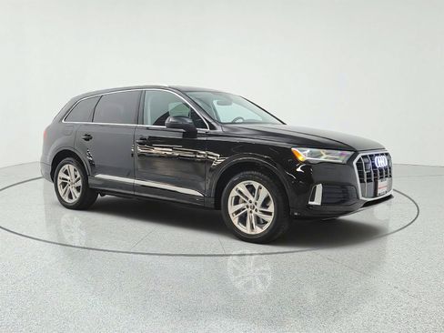 Used 2023 Audi Q7 2.0T Premium w/ Convenience Package AWD/4WD image 3