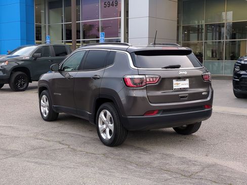 Used 2018 Jeep Compass Latitude w/ Popular Equipment Group image 7