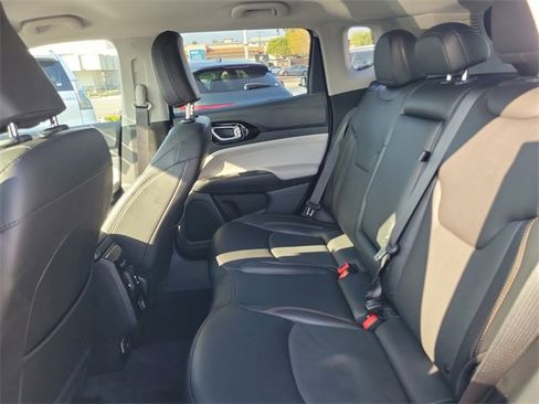 Certified 2022 Jeep Compass Limited image 13