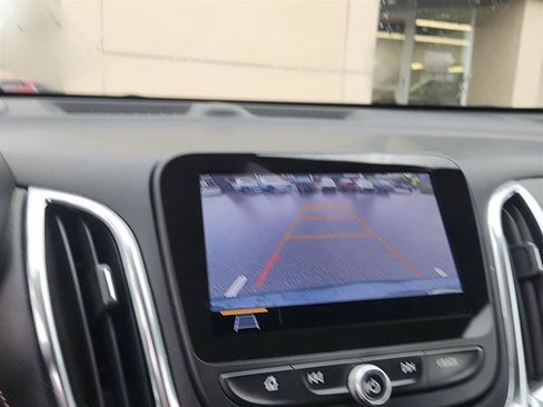 Used 2020 Chevrolet Equinox Premier w/ LPO, Floor Liner Package AWD/4WD image 19