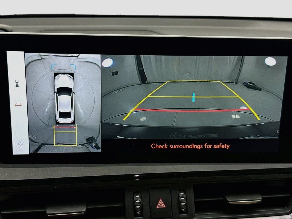 Used 2024 Lexus ES 350 Ultra Luxury w/ Accessory Package (Z2) FWD image 15