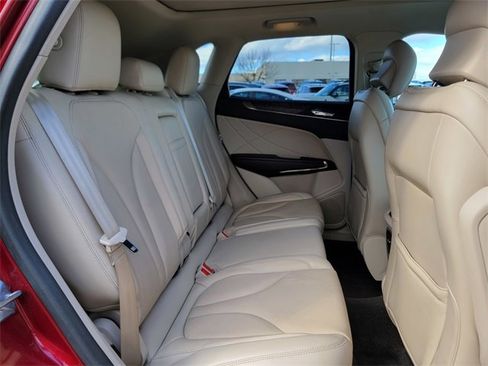 Used 2017 Lincoln MKC Reserve w/ Lincoln MKC Climate Package image 22