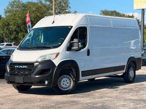 Used 2025 RAM ProMaster 2500 w/ Convenience Group FWD image 1