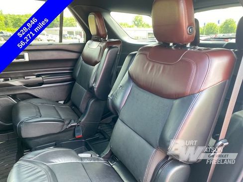 Used 2020 Ford Explorer Platinum AWD/4WD image 17