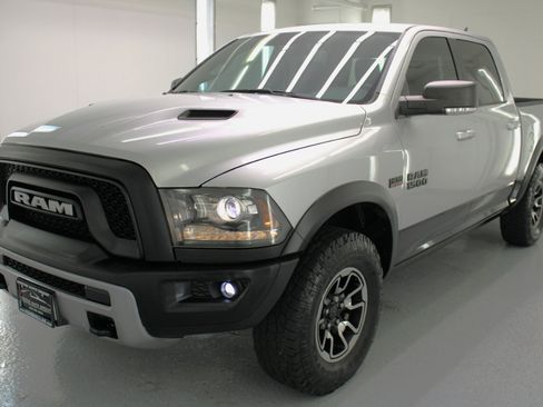 Used 2017 RAM 1500 Rebel w/ Luxury Group image 4