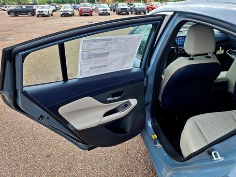 New 2026 Nissan Sentra SL w/ Floor Mat Package FWD image 21