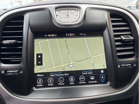 Used 2017 Chrysler 300 C w/ Safetytec Plus Group RWD image 32