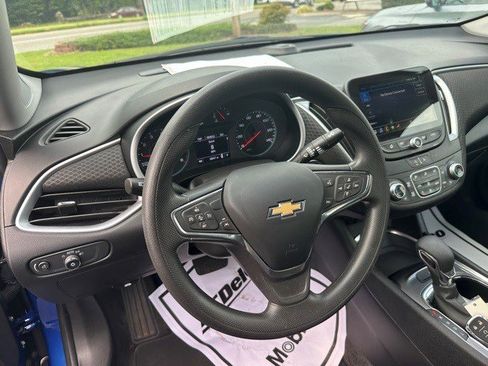 Certified 2023 Chevrolet Malibu LT image 15