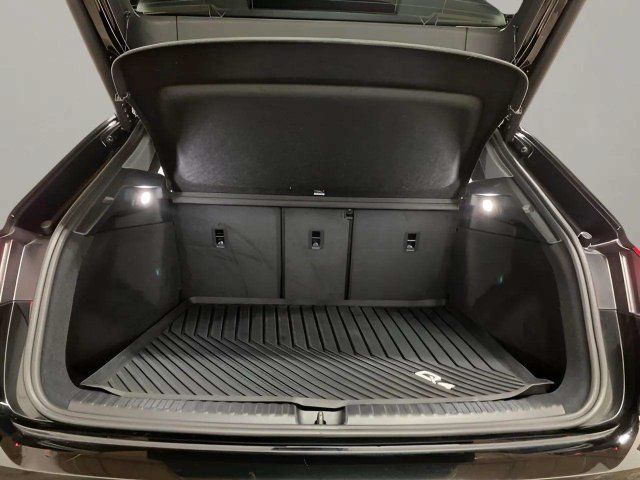 Used 2024 Audi Q4 e-tron Premium Plus w/ Premium Plus AWD/4WD image 81