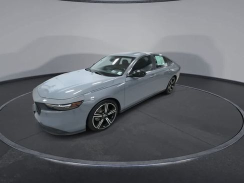 Used 2023 Honda Accord Sport image 5