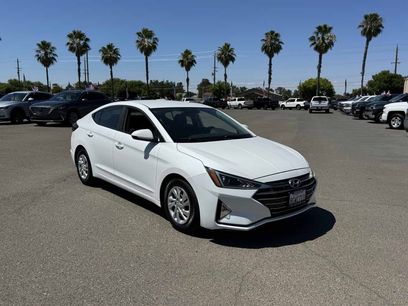 Used 2019 Hyundai Elantra SE w/ Cargo Package