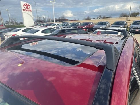 Used 2024 Toyota RAV4 XLE w/ Convenience Package image 9