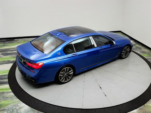 Used 2018 BMW M760i xDrive AWD/4WD image 35