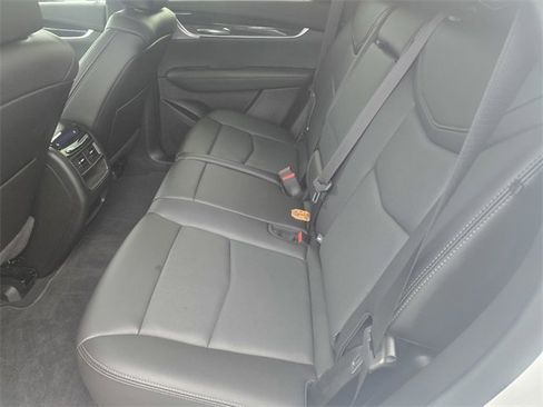 Used 2023 Cadillac XT5 Premium Luxury w/ Technology Package image 11