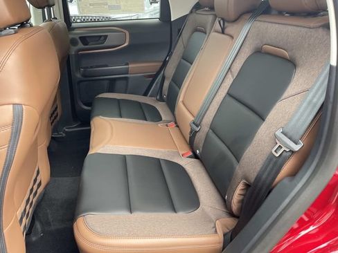 New 2026 Ford Bronco Sport Outer Banks w/ Outer Banks Tech Package+ AWD/4WD image 17