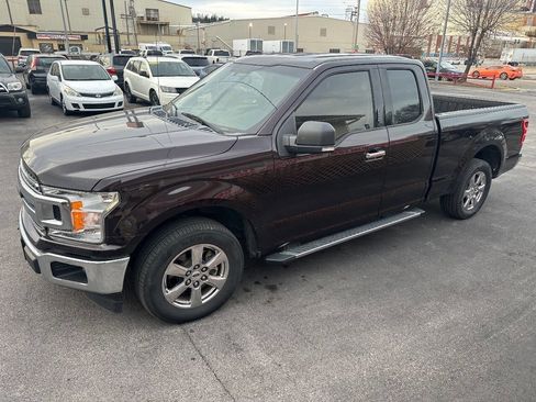 Used 2018 Ford F150 XLT w/ Equipment Group 302A Luxury image 15
