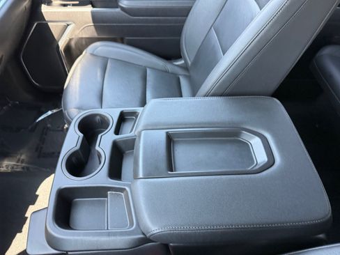 Used 2025 GMC Sierra 1500 SLT RWD image 14