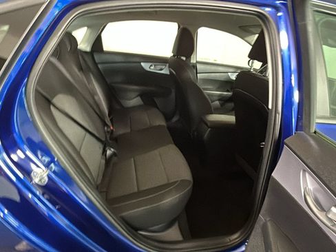 Used 2022 Kia Forte LXS FWD image 33