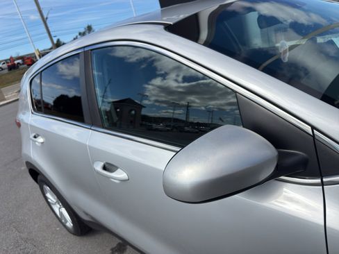 Used 2019 Kia Sportage LX image 13