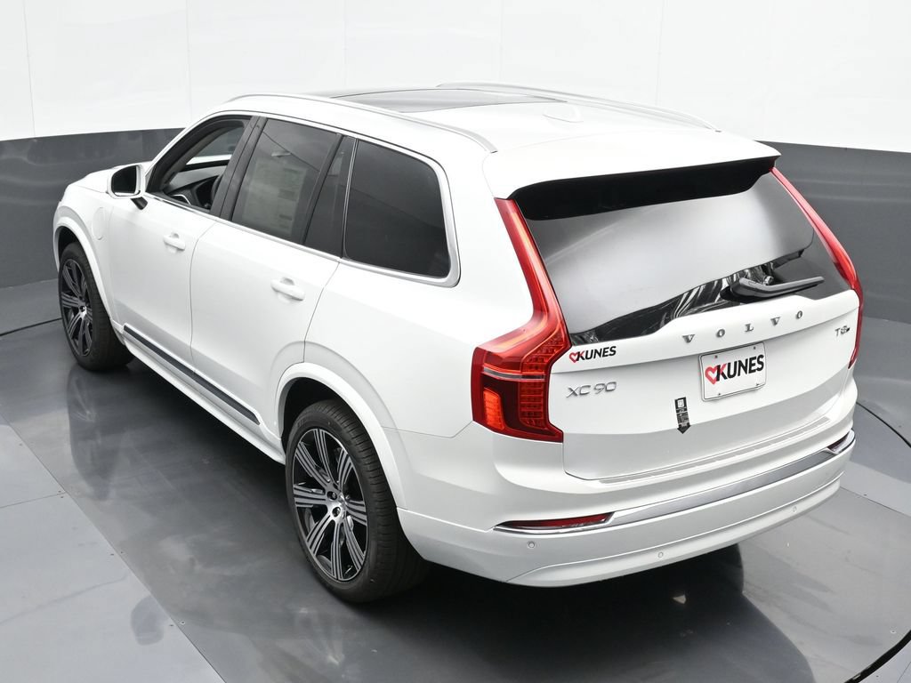 Certified 2025 Volvo XC90 T8 Core w/ Protection Package Premier AWD/4WD image 46
