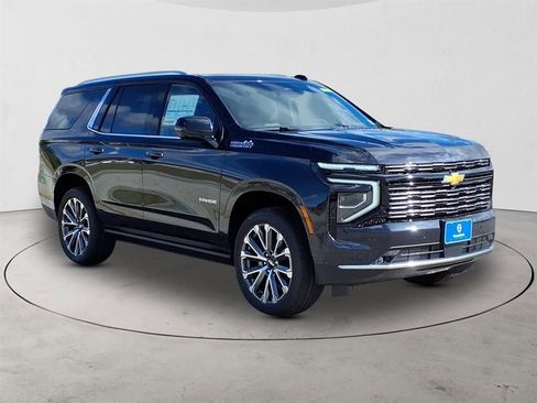 New 2026 Chevrolet Tahoe High Country AWD/4WD image 3