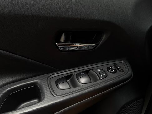 Used 2025 Nissan Versa SV FWD image 19
