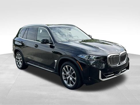 Used 2025 BMW X5 xDrive40i AWD/4WD image 6