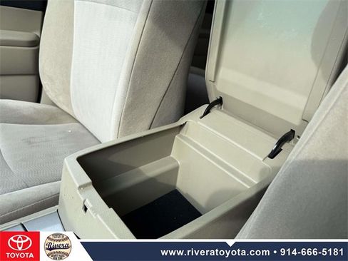 Used 2013 Toyota Highlander Plus image 22