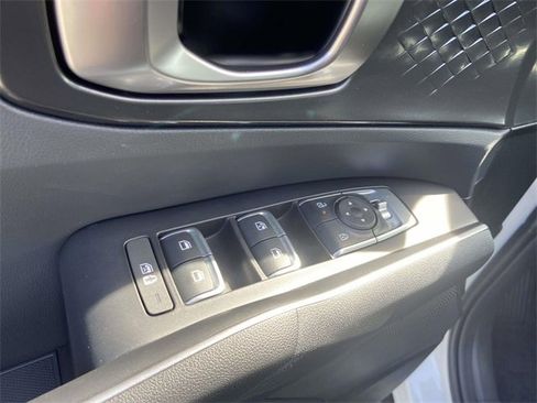 New 2026 Kia Sorento S image 12