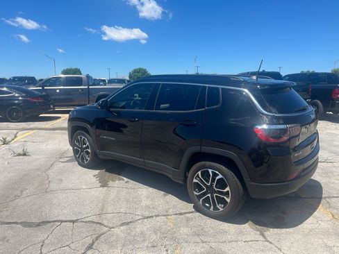 Used 2023 Jeep Compass Limited AWD/4WD image 10