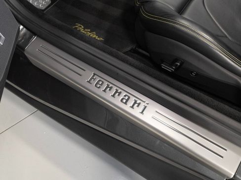Used 2020 Ferrari Portofino RWD image 42