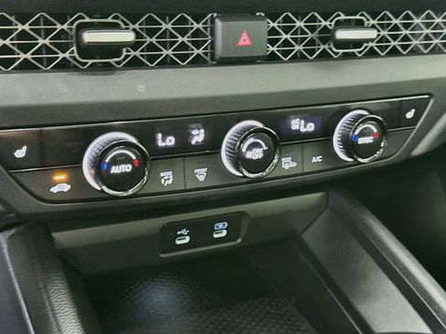 Used 2025 Honda Accord SE image 18