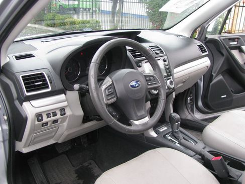 Used 2016 Subaru Forester 2.5i Touring w/ Eyesight & Navigation System AWD/4WD image 10