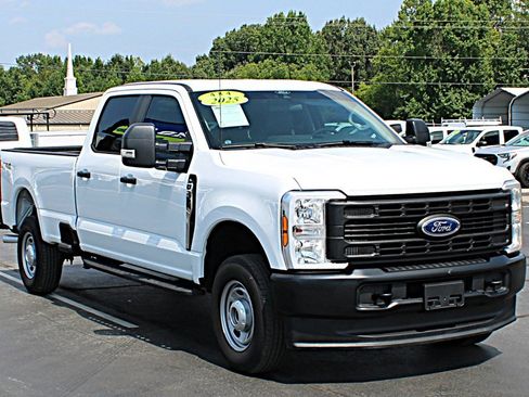 Used 2025 Ford F350 XL AWD/4WD image 2