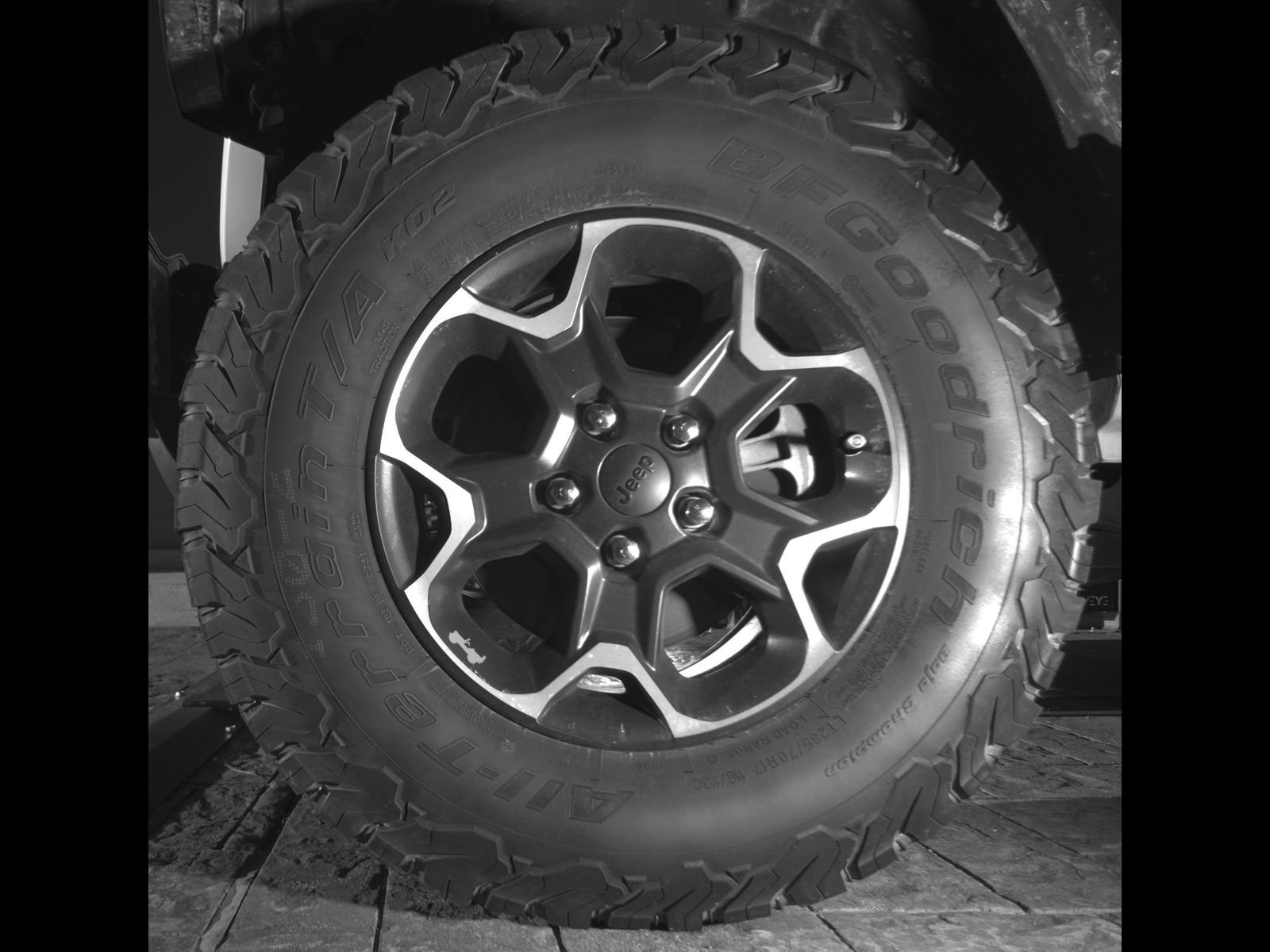 Used 2023 Jeep Wrangler Unlimited Rubicon 4xe AWD/4WD image 9