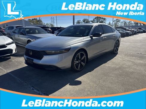 Used 2024 Honda Accord Sport image 1