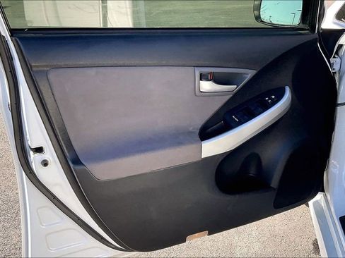 Used 2013 Toyota Prius Two image 26