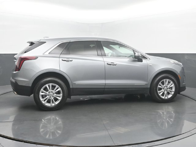 Used 2025 Cadillac XT5 Luxury w/ LPO, Floor Liner Package AWD/4WD image 6