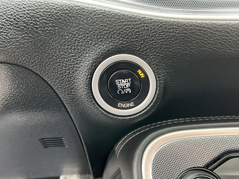 Used 2015 Dodge Challenger R/T Scat Pack w/ Scat Pack Appearance Package image 24