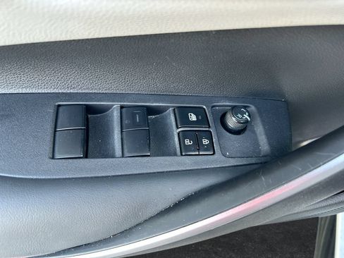 Used 2024 Toyota Corolla SE FWD image 12