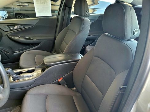 Used 2018 Chevrolet Malibu LT FWD image 22