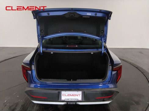 Used 2025 Kia K4 LXS image 8