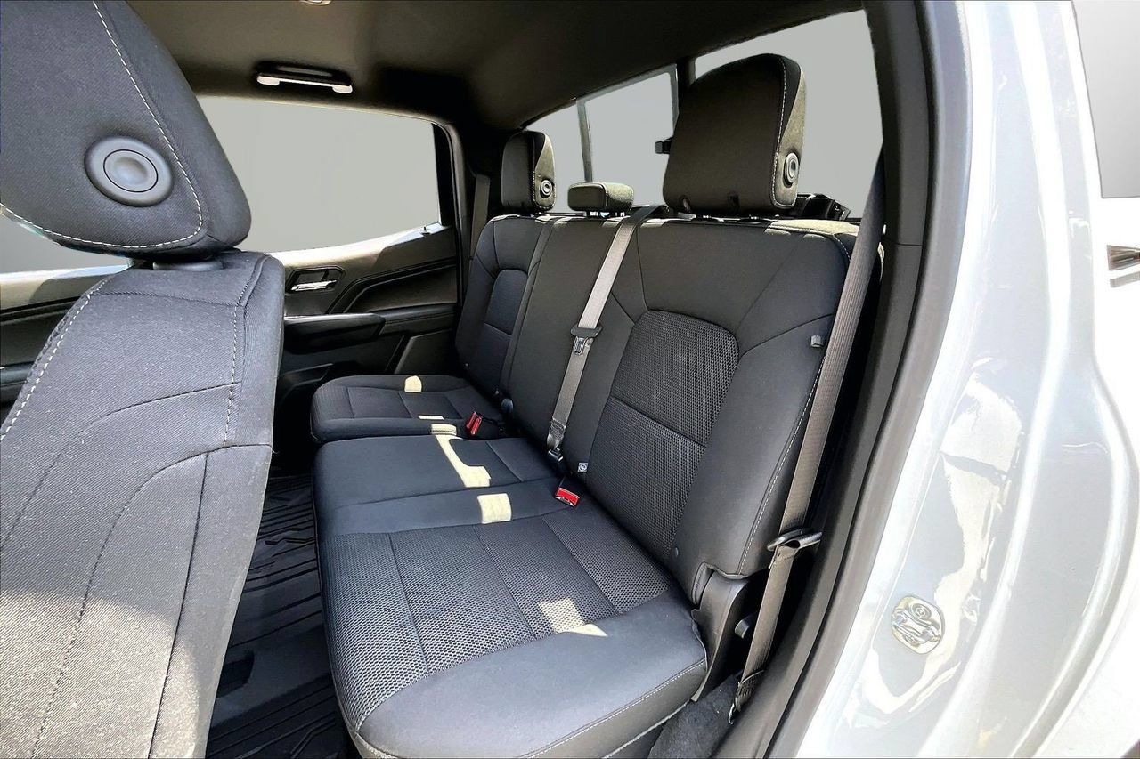 Used 2025 GMC Canyon Elevation w/ Convenience Package RWD image 21