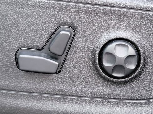 Certified 2019 RAM 1500 Big Horn image 4