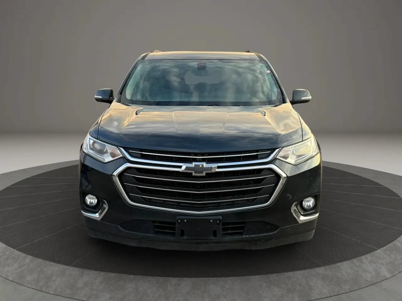 Used 2018 Chevrolet Traverse LT FWD image 3