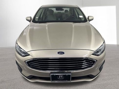 Used 2019 Ford Fusion SE FWD image 24